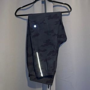 Lululemon surge joggers 29”